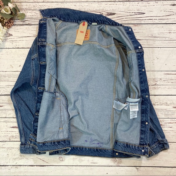 Levi’s baggy oversized denim jean jacket NWT - Picture 8 of 8